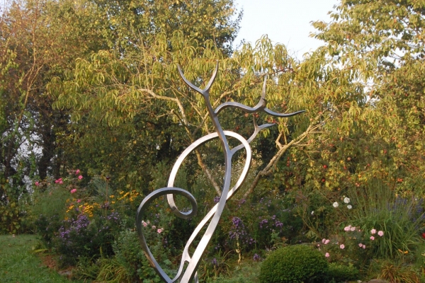 Remo Leghissa, Skulpturenpark - Blumenhügel